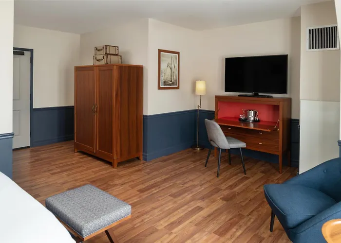 Portland Harbor Hotel