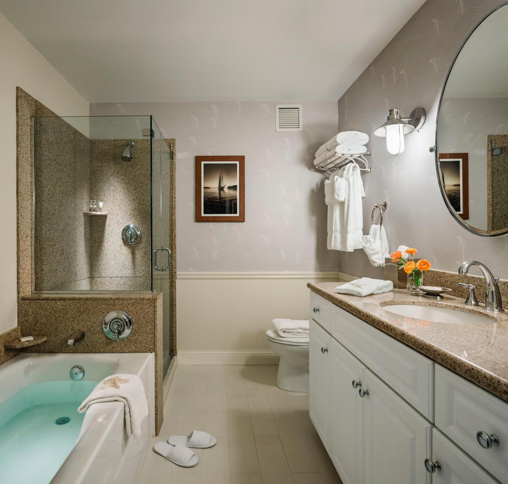 Harbor Hotel 4*